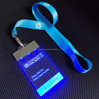 Placa de Identificación Personalizada para Empleados con Interruptor Táctil LED de Lujo, Funciona con Batería, Certificada, Etiqueta de Identificación de Empleado Personalizada, Grabado en Plástico con Impresión UV