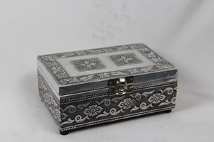 Decorative Wooden <b>Jewelry</b> <b>Box</b> Floral Inlaid Storage Case <b>Lockable</b> Lid Gift Packaging for Home Decor - Product Image 1