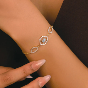 Bracelet de luxe pour femme en or 18 carats plaqué or avec diamants hexagonaux taille Asscher, idéal pour le quotidien - Product Image 4