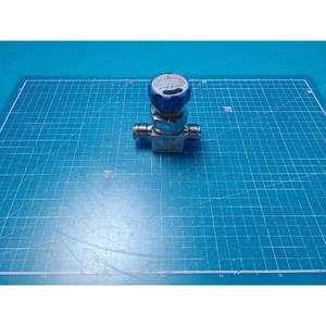 Vanne à diaphragme haute pureté KITZ-SCT SCV 316L 10K-1/2 (3/8) EP KD 080080676, utilisée comme pièce détachée pour équipement semi-conducteur d'occasion - Product Image 5