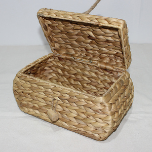 Boîte de panier de rangement en jacinthe d'eau tissée à la main écologique avec poignée et fermeture sécurisée du couvercle - Product Image 6