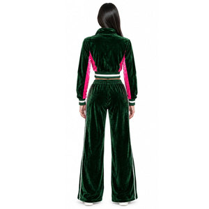 <b>Women's</b> Green <b>Velvet</b> <b>Tracksuit</b> Set Full Sleeve Zipper Front Sporty Loose Fit With Pink Color Blocking Side Pockets Autumn Wear - Product Image 4