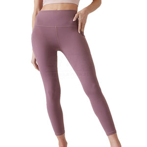Leggings de yoga de qualité supérieure pour femmes, respirants, à séchage rapide, taille élastique, longueur intégrale - Product Image 1