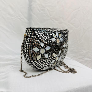 Pochette de créateur de luxe pour femmes Rhinestone décoré rabat soirée épaule portefeuille sacs à main pour filles par Falak World Export - Product Image 5