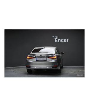 Lexus ES Luxury Plus 2024, 8652 km, Volante a la Izquierda, Asientos de Cuero con Cámara Trasera - Product Image 4