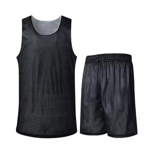 Tenues de basketball respirantes en polyester, maillots et shorts personnalisés pour hommes, séchage rapide, ensembles de sublimation thermique pour équipes - Product Image 3