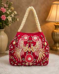 Sac à main en velours léger et durable pour femmes, motif floral, avec poignée en perles et doublure en soie - Product Image 1