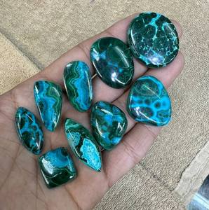 Cabochons lisses en azurite et malachite naturels, pierres précieuses naturelles en vrac de différentes tailles, toutes tailles disponibles, idéales pour la création de bijoux haut de gamme. - Product Image 3