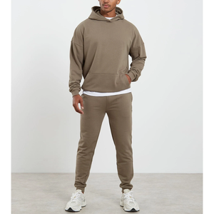 Conjunto deportivo personalizado con logotipo para hombre, sudadera con capucha de forro polar grueso y hombros caídos, y pantalones deportivos ajustados, venta al por mayor para hombre - Product Image 3