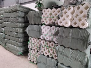 Moule de moulage en plastique PP directement de l'usine BAVIGO pour pavés en béton à 8 trous - Product Image 6