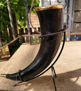 Cuerno Vikingo para Cerveza con Soporte de Cuero - Product Image 4