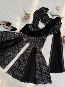 Sari Shara negro bordado de estilo indio-pakistaní para mujer, ideal para fiestas, con un ajuste tradicional y étnico. - Product Image 4