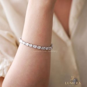 กำไลเพชร Lumera Lab Grown ทรงบาแกตต์และทรงกลม ดีไซน์คลาสสิกแบบ Eternity สำหรับผู้หญิง เครื่องประดับงานแต่งงาน รับรองโดย GIA - Product Image 1