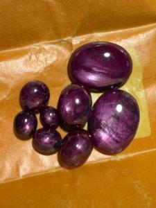 Pierre précieuse naturelle œil de chat rouge rubis étoilé, taille ovale, polie, 5-10 carats, pour la fabrication de bijoux - Product Image 4