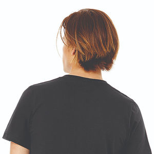 เสื้อยืดคอกลม OEM สีเทาเข้ม รุ่น Essential สำหรับทุกเพศ - ผ้าฝ้าย Airlume 100%, น้ำหนัก 4.2 ออนซ์, 32 เส้นด้ายเดี่ยว - Product Image 6