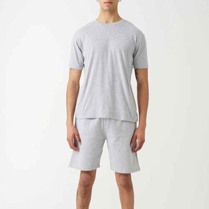En ligne : Ensemble short d'été pour homme en tissu éponge léger et écologique, style hip-hop, couleur unie, avec haut imprimé. En promotion en ligne. - Product Image 6