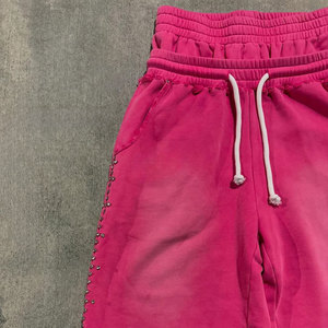 Shorts d'été personnalisés pour hommes, grande taille, coupe ample, style jogger, en molleton bouclette, avec strass, effet usé, ourlet brut et double ceinture - Product Image 3