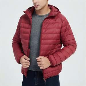 Chaqueta Acolchada para Hombre con Logotipo Personalizado, Roja y Verde, de Invierno, al por Mayor, con Relleno de Poliéster, Cuello Alto, Transpirable - Product Image 4
