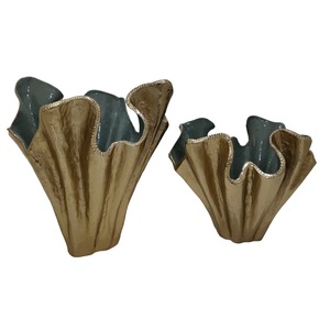 Vase décoratif de table en métal fait main, personnalisable, de haute qualité, résistant à la rouille, écologique, pour la décoration intérieure du salon - Product Image 2