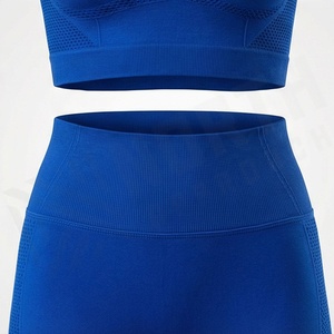 Leggings de yoga sans couture pour femme, personnalisables avec logo, vêtements de sport haut de gamme pour la gym, l'entraînement et le fitness - Product Image 5