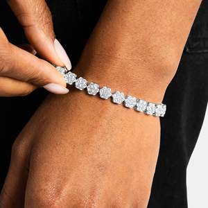 Pulsera de tenis de plata de ley 925 con rodio para mujer, estilo hip hop, con moissanita de corte brillante y engaste pavé, diseño de paz, clásica para uso diario. - Product Image 1