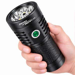 Lanterne LED professionnelle rechargeable ZeroBeam F50, 17000 lumens, étanche IPX8, portée du faisceau de 560 m, 6 LED, robuste pour l'extérieur - Product Image 1