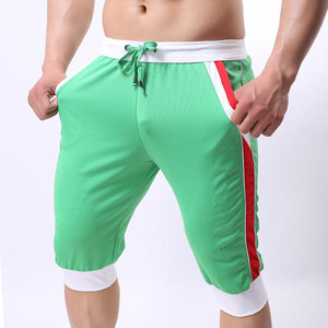 Pantalones cortos de gimnasio de alto rendimiento para hombre, mezcla de poliéster y elastano, ropa de entrenamiento atlético transpirable de secado rápido - Product Image 3