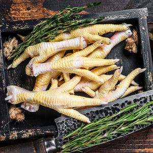 Wholesale <b>Cheap</b> Supplier Hot Selling High Quality Bulk Supply Premium Halal IQF Cleaned Frozen Chicken Feet Boneless Body - Product Image 6