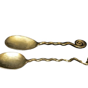 Juego de Cubiertos de Acero Inoxidable con Diseño Curvo Elegante, Agarre Cómodo, Perfecto para Cenas Elegantes y Uso Diario - Product Image 1