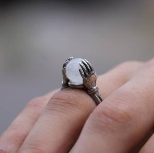 Anillo de Plata de Ley 925 Hecho a Mano con Piedra Lunar Certificada IGI, Estilo Art Deco, Joyería de Bola de Bruja, para Mujeres y Hombres, Místico Gótico - Product Image 3