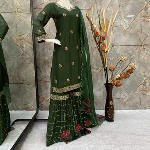 Sari de Georgette Sintética de Diseño Étnico Indio, Estilo Real, Última Moda, Tradicional, Elegante, para Fiestas, Bodas, con Blusa para Mujeres Adultas - Product Image 1