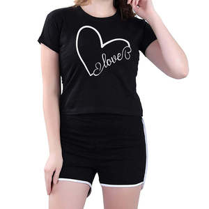 Ensemble deux pièces pour femme, t-shirt en coton noir avec impression personnalisée et short, tenue décontractée d'été - Product Image 5