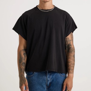Camiseta Corta de Alta Calidad para Hombre, Color Negro Sólido, Diseño Personalizado, Precio al por Mayor Económico - Product Image 5