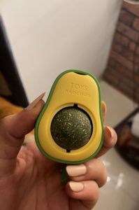 Juguete de bola de hierba gatera de aguacate interactivo OEM con base giratoria, limpiador Molar Dental con infusión de menta, suplemento de salud para mascotas para gatos - Product Image 5