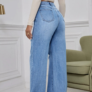 Jeans pour femmes en gros, collection automne, bleu délavé, coupe évasée skinny, taille haute, avec logo client, boutons élastiques, en denim - Product Image 6