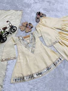 Conjunto Sharara de Seda para Bebés Niñas, Tendencia 2026, Ropa Étnica con Espejos, Gharara Acampanada y Dupatta, Traje Tradicional Indio para Bodas - Product Image 4