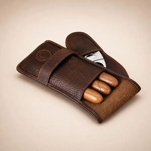 Estuche para cigarros de cuero premium hecho a mano con cortador integrado, ideal para coleccionistas y profesionales ejecutivos, a la venta a bajo precio. - Product Image 3
