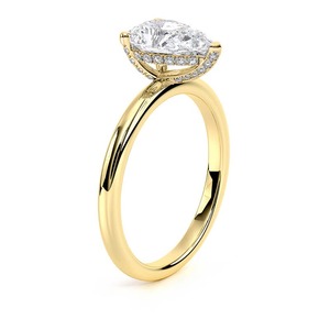 Anillo de Compromiso con Diamante Cultivado en Laboratorio de 3.75CT en Forma de Pera, Oro Amarillo de 14K, Joyería Fina Personalizada al por Mayor - Product Image 4