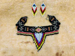 Collier ras du cou et boucles d'oreilles artisanales perlées de style tribal – Bijoux bohèmes pour mariage, anniversaire – Meilleure vente élégante - Product Image 4