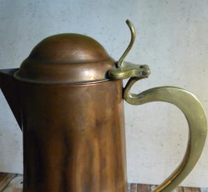 Carafe en cuivre exclusive, artisanale et luxueuse, pour des repas haut de gamme et des routines de bien-être traditionnelles - Product Image 5