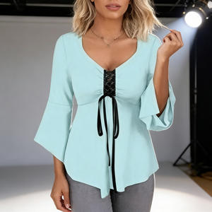 Vente flash sur la tunique asymétrique à col en V et manches évasées en dentelle pour femmes Temu, idéale pour les tenues quotidiennes. - Product Image 2