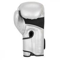 Gants de boxe en cuir véritable couleur personnalisée, logo personnalisé, équipement de combat professionnel OEM pour le sparring, le Muay Thai, le MMA, le kickboxing et le sac de frappe.
