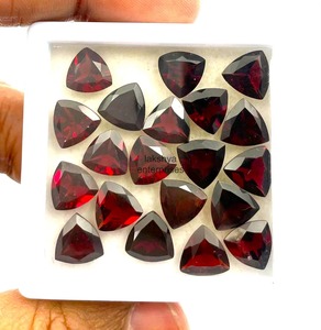 Natural Red <b>Garnet</b> Trillion Cut Loose Gemstones 8mm Faceted <b>Garnet</b> Loose Stone Wholesale Price Bulk For Jewelry Making Supplies - Product Image 6