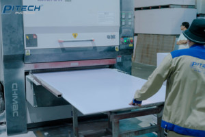 Pitech Vietnam Feuille de mousse PVC rigide de haute qualité, blanche avec film pour les fabricants de meubles professionnels, service de découpe inclus - Product Image 4