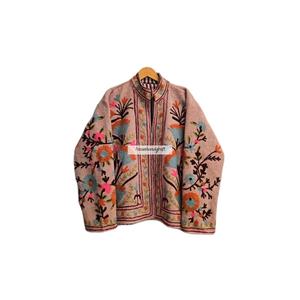 Chaqueta india 100% algodón, hecha a mano, corta, estilo Suzani, con bordado uzbeco, con dos bolsillos laterales, de tela de yute Khadi. - Product Image 1