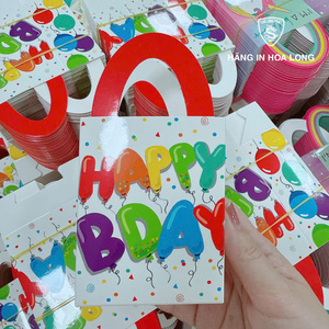 ถุงกระดาษเครื่องสำอางเคลือบเงาแบบกำหนดเองพร้อมโลโก้ - Product Image 4