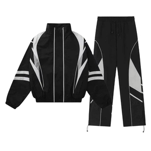Ensemble de survêtement de sport haut de gamme respirant pour la course, le jogging, la gym et le streetwear décontracté, personnalisable avec logo - Product Image 2