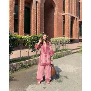 Ensemble haut et bas de soirée pour femmes de créateur avec travail manuel en miroir véritable - Product Image 6