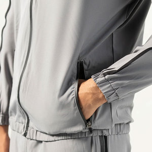 Survêtement décontracté pour homme, personnalisé, pour l'entraînement hivernal, avec logo brodé, respirant, léger, séchage rapide, couleur unie, style streetwear - Product Image 4