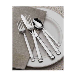 Elegante Juego de Cubiertos de Triple Banda |   Juego de Cubiertos de Acero Inoxidable Premium de 5 Piezas |   Vajilla Plateada Pulida a Espejo para el Uso Diario - Product Image 1